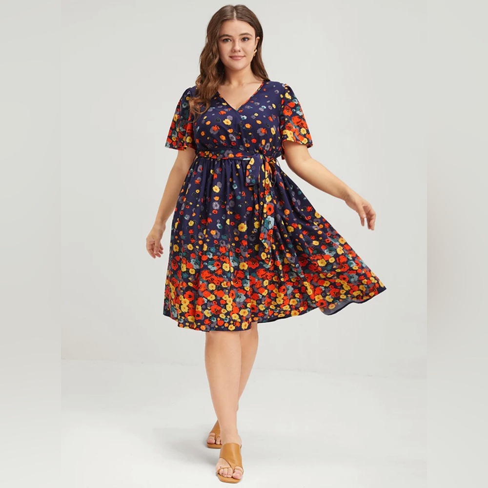 Floral print v-neck knee length dress